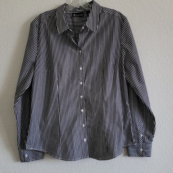NEW YORK & COMPANY Button Down Shirt Striped Metallic Silver Size Large Black - Picture 1 of 9